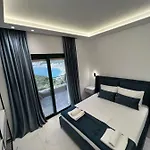 Hotel Stonevilla Buta