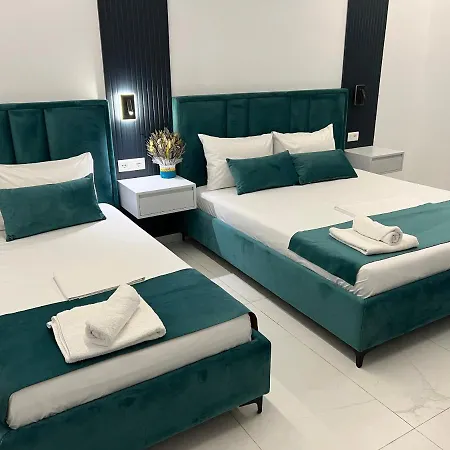 Hotel Stonevilla Buta 3*