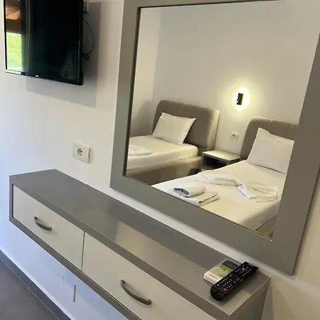 Hotel Stonevilla Buta Himare