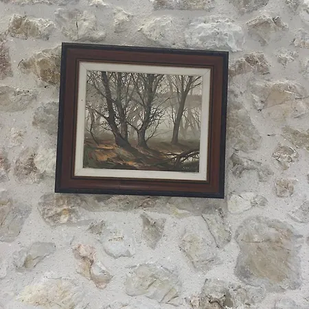Stonevilla Buta 3*