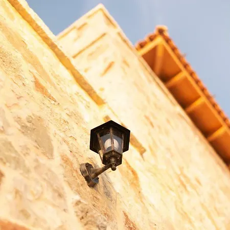 Stonevilla Buta 호텔 3*