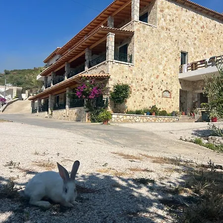 Stonevilla Buta Hotel 3*