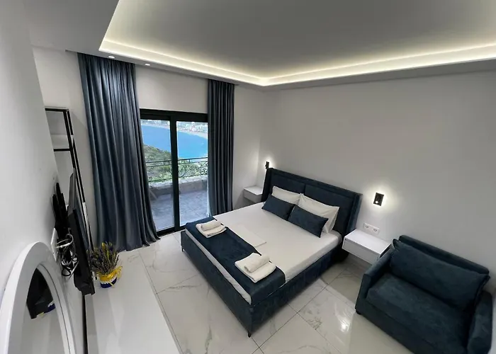 Hotel Stonevilla Buta 3*