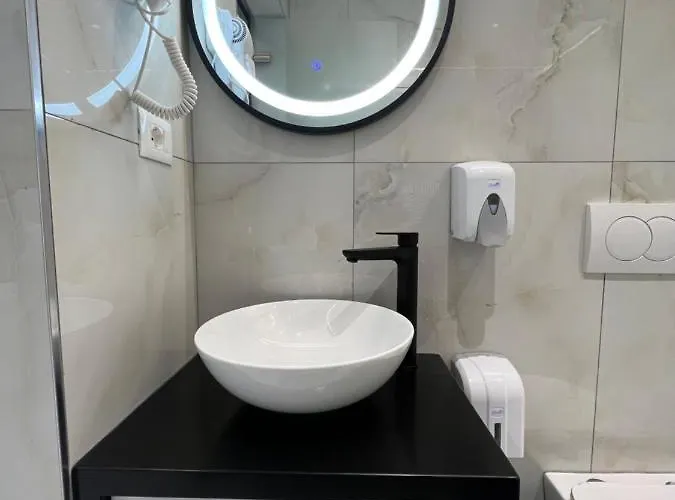 Stonevilla Buta Himarë