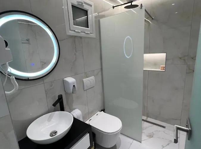 Stonevilla Buta Himarë