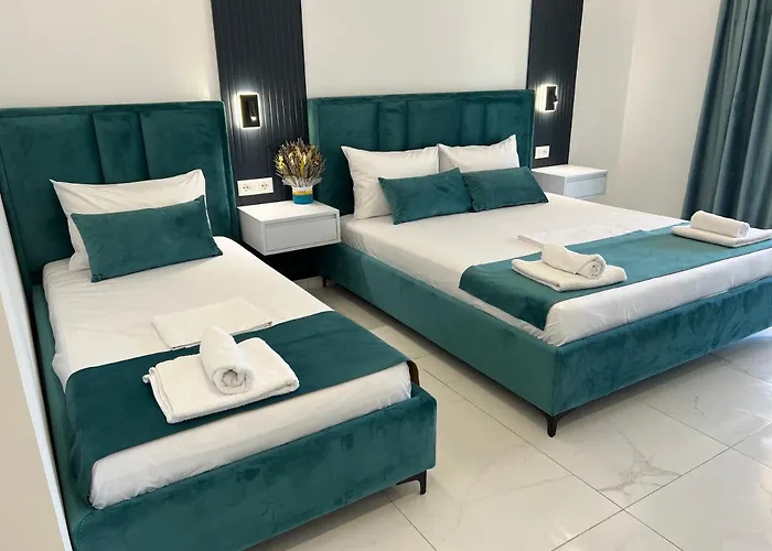 Hotel Stonevilla Buta 3*