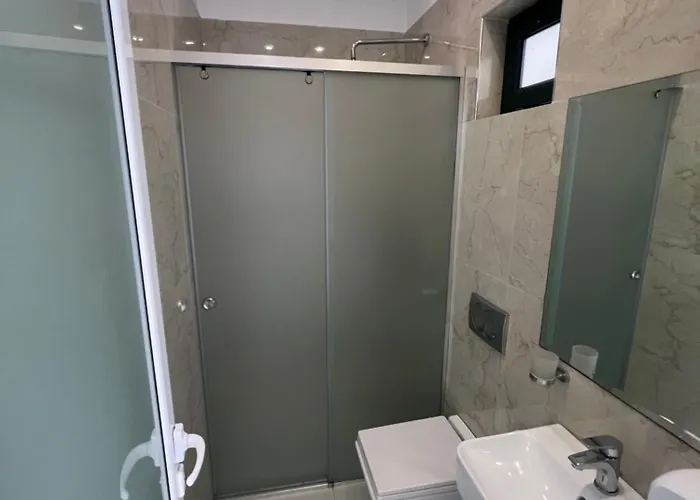 Stonevilla Buta Himarë