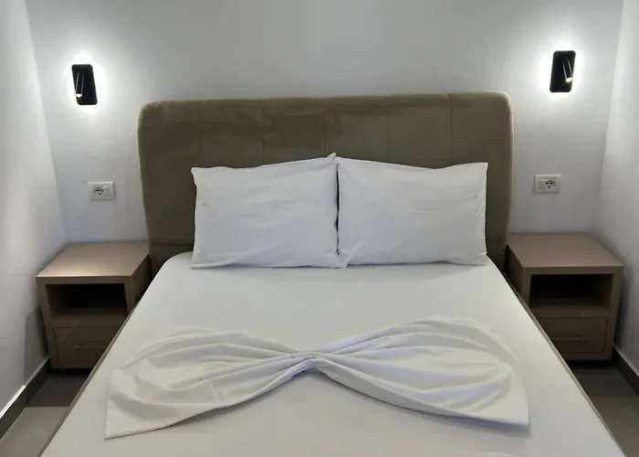 Hotel Stonevilla Buta 3*