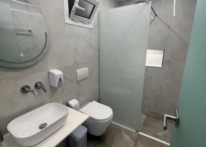 Stonevilla Buta Himarë