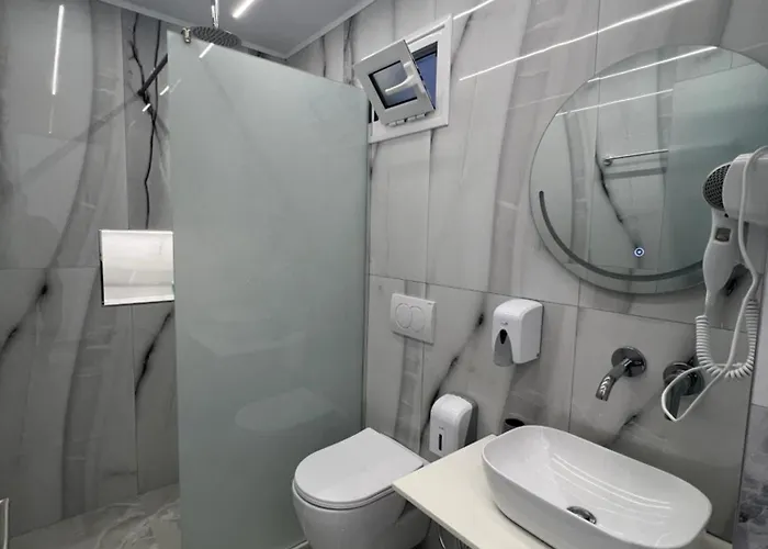 Stonevilla Buta Himarë