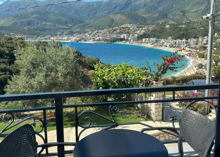 Stonevilla Buta Hotel